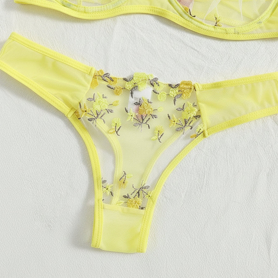 Calyra Rose Set – yellow